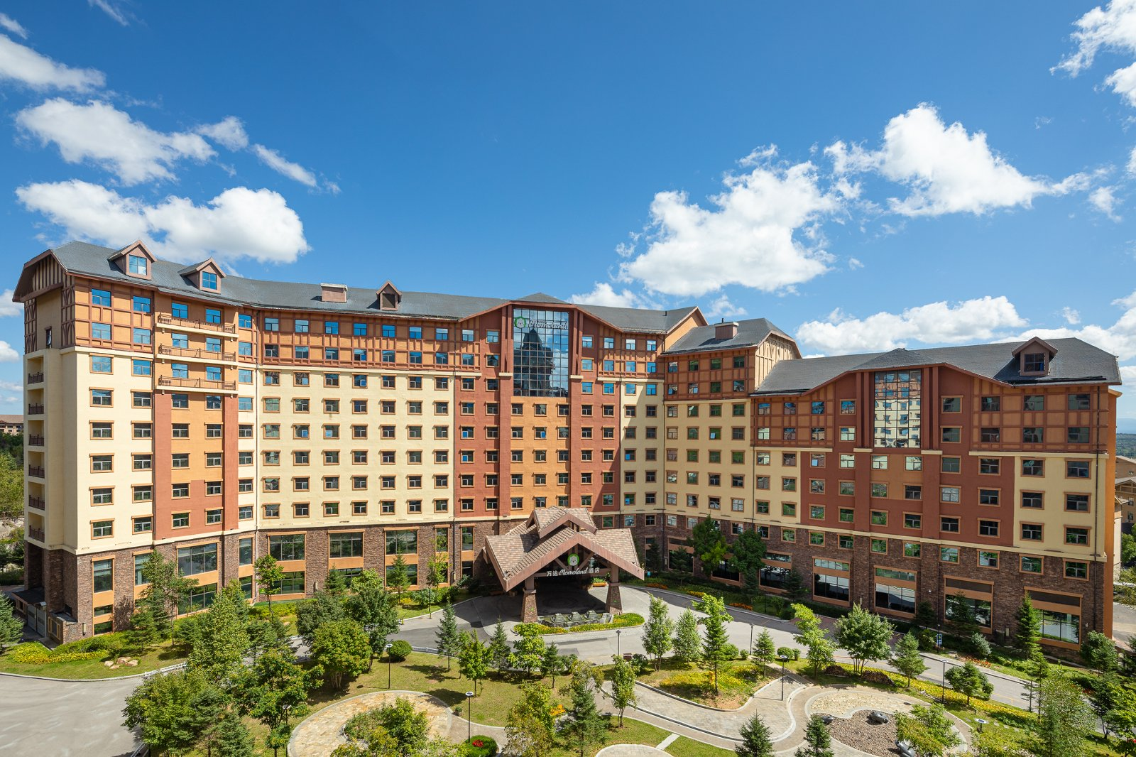 长白山伟德国际Momoland酒店